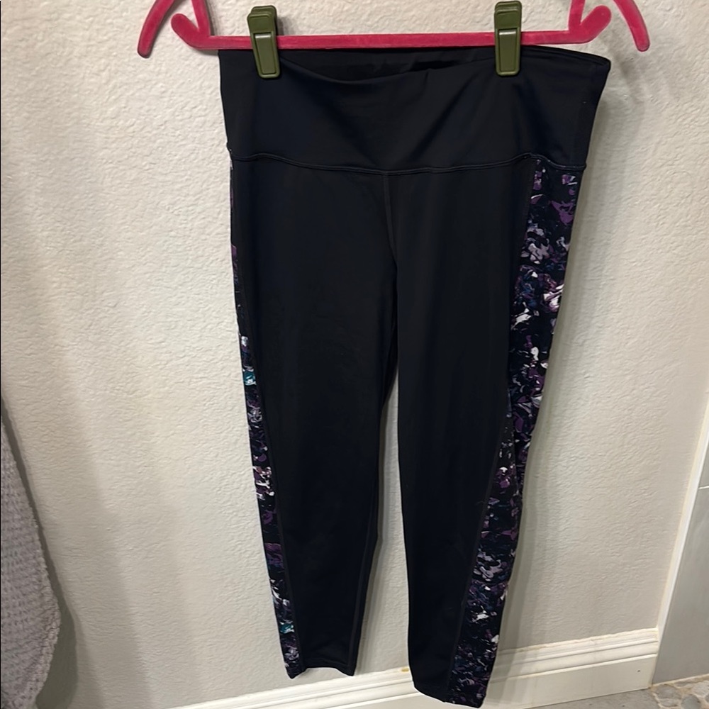 Black leggings